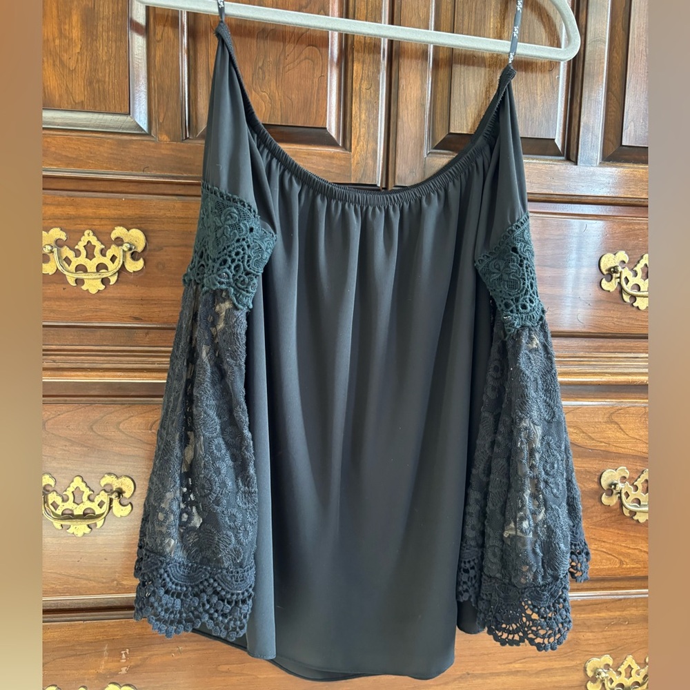 Elegant Black Lace Sleeve Blouse